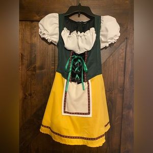 Girls 8/10 German Oktoberfest Biergarten Outfit Dress Costume